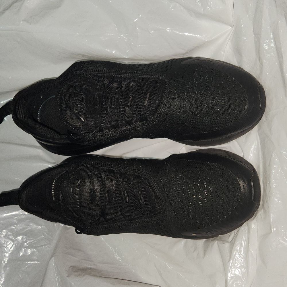 Size 11 Nike Air Max 270